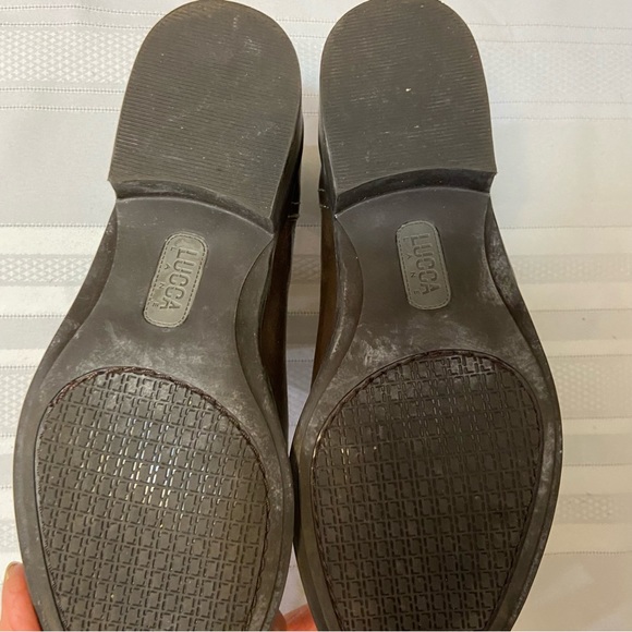 Lucca Lane Brown Leather Womens Ankle zippered Booties - EUC- size 6 - Picture 5 of 7